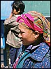 markt in Namche Bazaar, Nepal , zaterdag 1 mei 2004