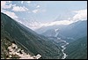 terugkeer naar Namche Bazaar, Nepal , zondag 9 mei 2004